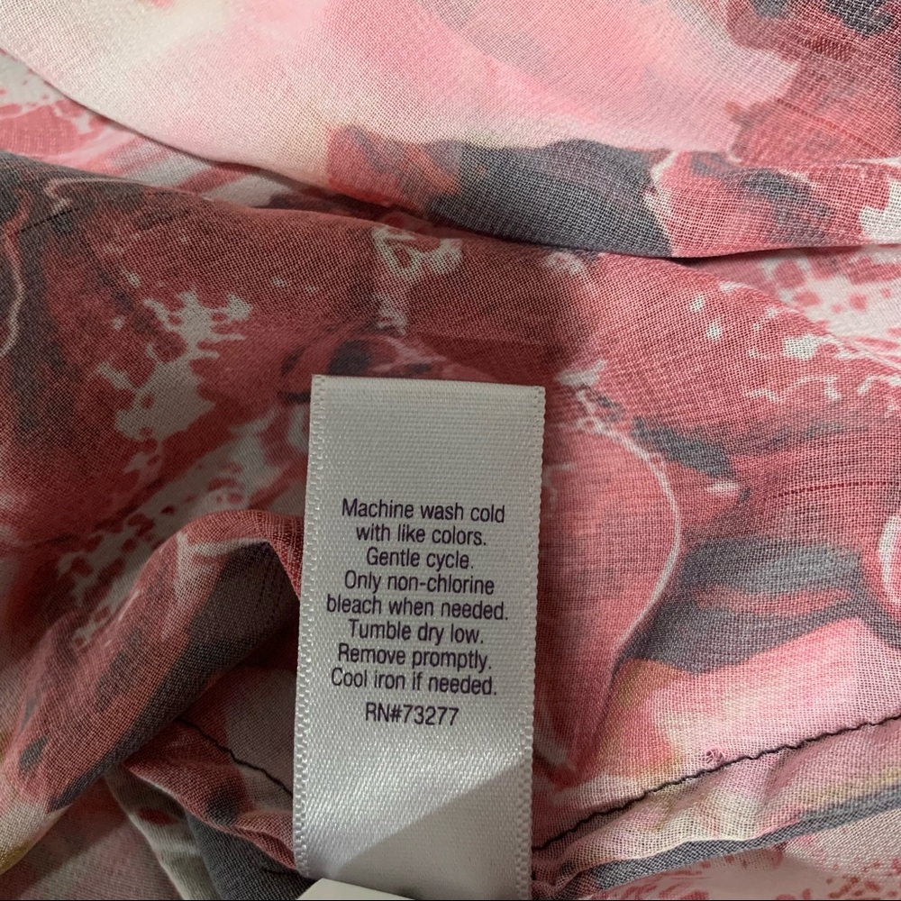 Jennifer Lopez lightweight floral blouse size xs - Picture 3 of 9